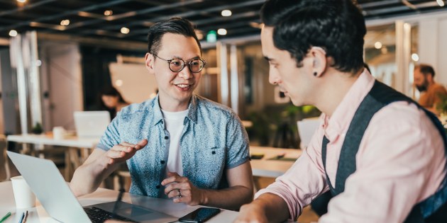 Un guide pour faire sauter les « verrous » de l’inclusion des personnes sourdes ou malentendantes en milieu professionnel