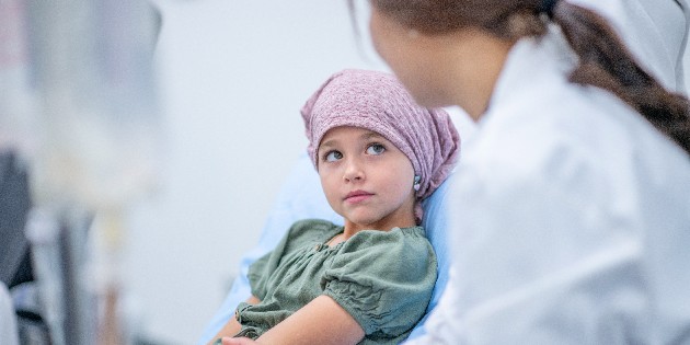 Les enfants traités avec l’anticancéreux cisplatine souffrent d&rsquo;une perte auditive permanente selon une étude