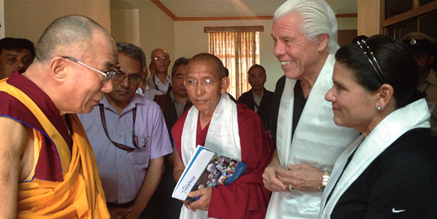 Le Dalaï-Lama en visite chez Starkey