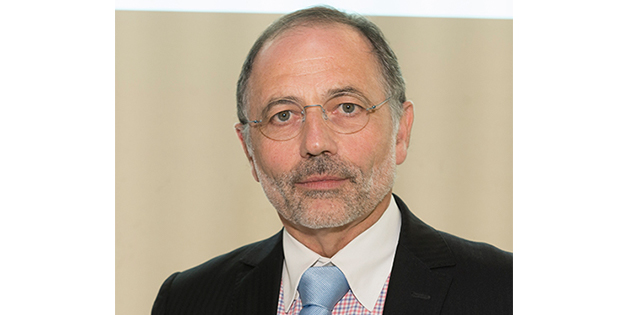 Benoît Roy, Chevalier dans l’ordre national du Mérite